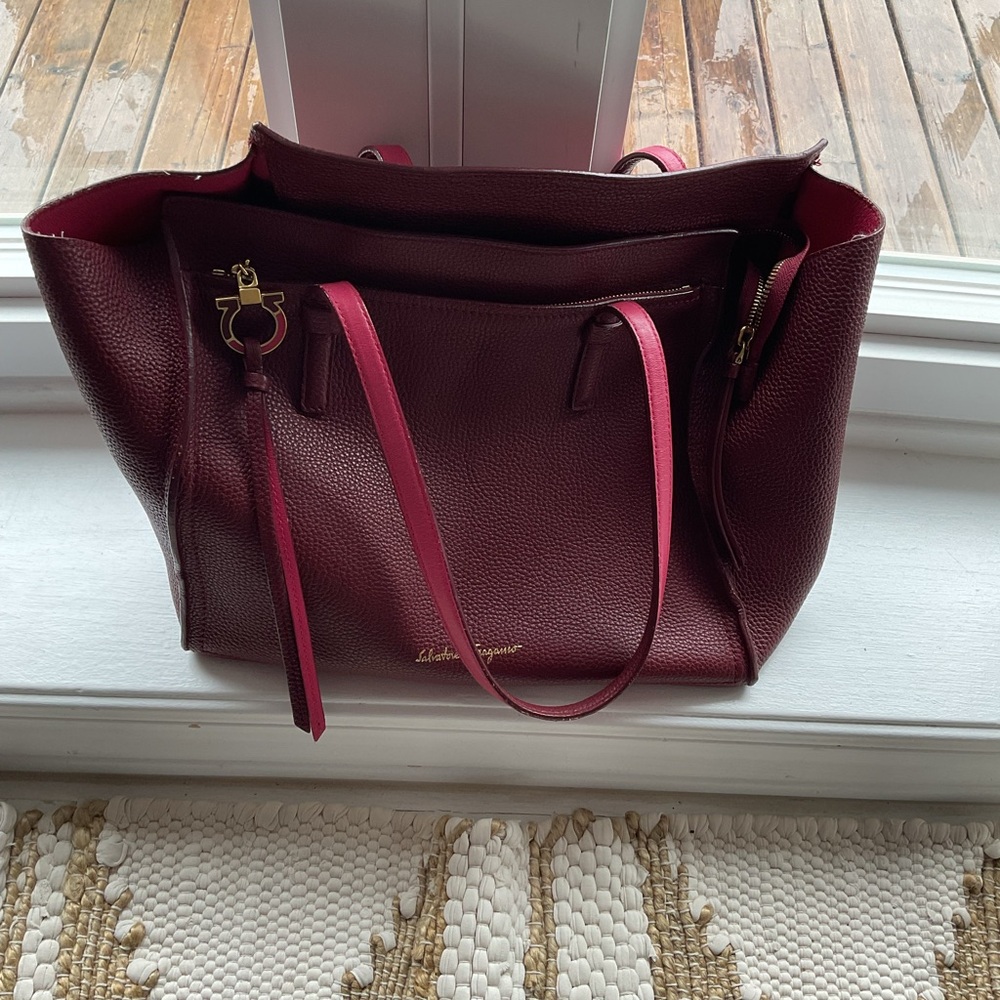 Salvatore Ferragamo Burgundy Leather Tote - Picture 11 of 16